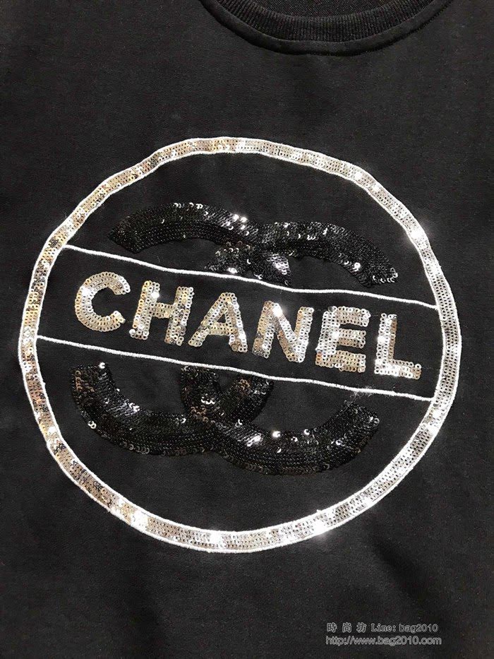 Chanel香奈兒 法國專櫃同步新款 小香新款 刺繡套裝 刺繡LOGO亮片繡花 鬆緊腰褲 時尚大氣款  xly1373